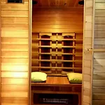 Aalto, Quiet Row House With Infrared Sauna Апартаменты