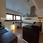 Aalto, Quiet Row House With Infrared Sauna Апартаменты