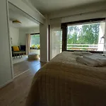 Aalto, Quiet Row House With Infrared Sauna Apartmán