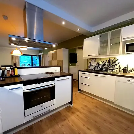 Apartman Aalto, Quiet Row House With Infrared Sauna