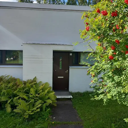Apartment Aalto, Quiet Row House With Infrared Sauna