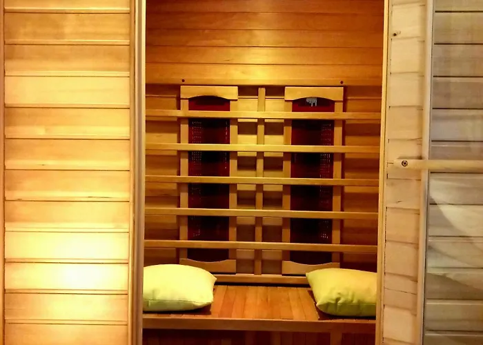 Aalto, Quiet Row House With Infrared Sauna Apartament